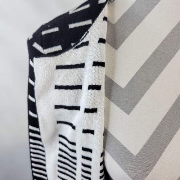 Liz Claiborne Open Cardigan Sweater Knit Black/White Design Cotton Size Medium - Picture 2 of 7